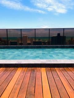 Apartamento Completo na praia com terraço privativo - 2 quartos - 6