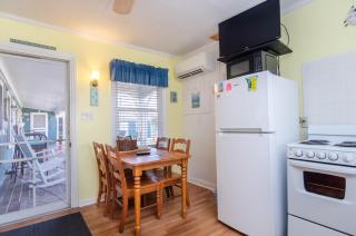 The Gull Hidden Treasure Inn Room 1 by Bryant Real Estate - Kure Beach - 3