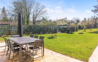 4 Bedroom Amazing Home In Flacy - Lailly - 9