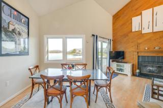 Dock and Pool Access Condo on Smith Mountain Lake - Moneta - 6