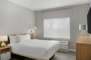 TownePlace Suites by Marriott Crown Point - Crown Point - 2