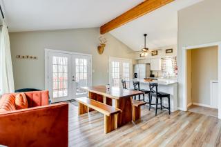 Beach Access BBQ-Ready Poconos Family Getaway! - Blakeslee - 6
