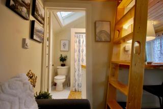Cheerful Cottage with Loft Close to Everything 6 - Edgecomb - 6
