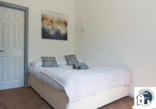 Contractors Stays - Monthly stay saving - 6 Bed Home - 7