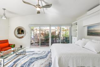 Golf, Shop and Hike Sleek Rancho Mirage Studio - Rancho Mirage - 4
