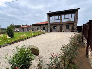 La Casa De Amparo - - 7
