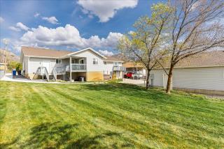 Studio Unit Shared Hot Tub & Fully Fenced Yard - North Ogden - 8