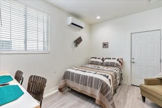 Studio Unit Shared Hot Tub & Fully Fenced Yard - North Ogden - 3