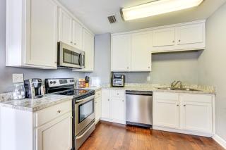 5 Mi to Dtwn Home with Fenced Yard in Jacksonville - Jacksonville - 9