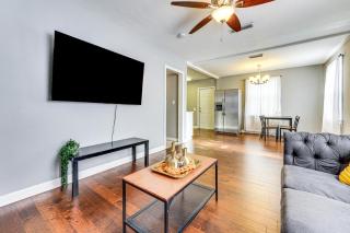 5 Mi to Dtwn Home with Fenced Yard in Jacksonville - 6