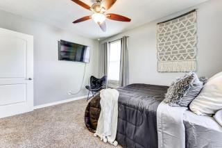 5 Mi to Dtwn Home with Fenced Yard in Jacksonville - Jacksonville - 1