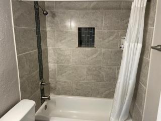 Studio Wbalcony-nob Hill, Unmh, Pres Hosp - Albuquerque - 3