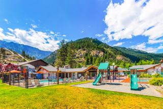 Dasha's alpine retreat at Icicle Village with pool and hot tub - Leavenworth - 9