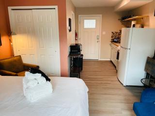 Studio With Balcony - Albuquerque - 8