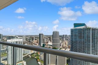 Apartment on the Highest Floor - Icon Brickell 3 - Miami - 0