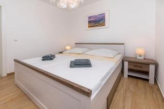 Apartments Lonamare - 1