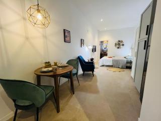 Hotel con entrada independiente a pocos pasos de la Ciudad de las Artes y las Ciencias y el Oceanogràfic A solo 1 minuto caminando del Jardín del Turia - Valencia - 5