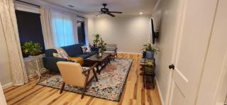 Bright and Cozy room in a Charming Homestay!! - Smyrna - 9