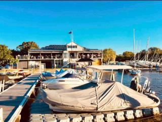 Luxe Family home with private pool and cinema Pets welcom - Tewantin - 6