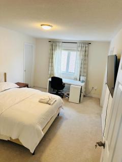 Peaceful and cozy stay in Charming Innisfil House - Innisfil - 5