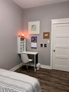 West Harbour Retreat - Prime Location with Hot Tub - Hamilton - 2