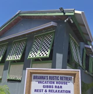 Brianna's Rustic Retreat - Saint Peter - 0