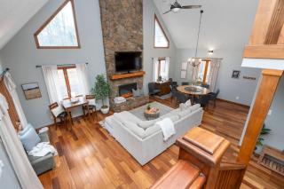 2 Homes - Sleeps 20 - Game Rooms - 151 Brew Trail - Nellysford - 8