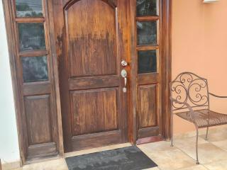GM Suites Bed & Breakfast - 6