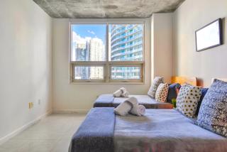 Midblock Miami Comfort Stylish Condo with Pool Access - Miami - 4