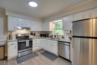7 Mi to Dtwn Raleigh BBQ-Ready Townhome! - Raleigh - 3