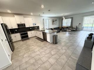 Magical 9 Bedroom Villa at Champions Gate near Disney - Kissimmee - 2