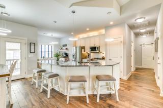 Less Than 1 Mi to Golf and Marina Inviting Home in Afton! - Afton - 5