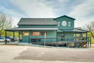 Studio Stay with Deck in Missouri Wine Country - New Haven - 9
