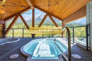 Golden Escape 2 Bdrm Mountain VIEWS - managed by Little Sister Getaways - Canmore - 0