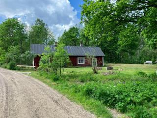 Traditional Swedish House In The Forest - Älmhult - 0