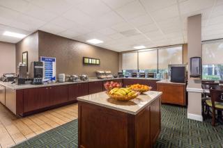 Best Western Cocoa Beach - Port Canaveral - 4