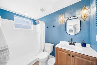 Great for Large Gatherings Sleeps 30 PalmWaveStays - 6