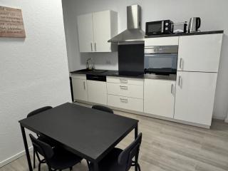 Central Royal Suites Dein stilvolles Apartment mit Parkplatz - Gelsenkirchen - 3