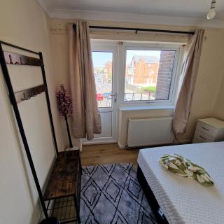 Balco West Bridgford, The Point - 3 bed - Nottingham - 4