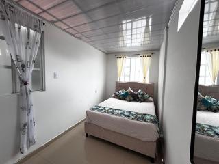 D habitación con baño privdo - Bogotá - 5