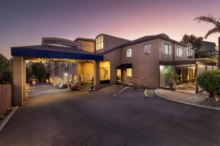 Edit Auckland Greenlane - 9