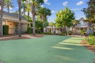 Golf Cart Pool Access Near Baytowne Beach Coral Starfish by AvantStay - Destin - 7