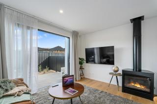 Alpine Grandview Luxury Townhouse - Explore Wanaka - Albert Town - 3