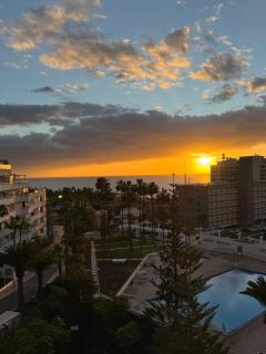 Las Americas with pool view - - 0