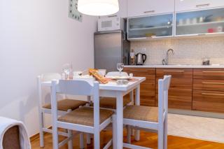 Apartments with parking space Zadar - 24138 - 2