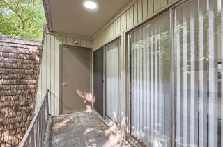 Your Stylish King Suite Getaway - Sleeps 4 - Pool, Prkg - Austin - 5