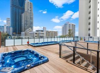Breathtaking Ocean and City Views Level 20 - Gold Coast - 7