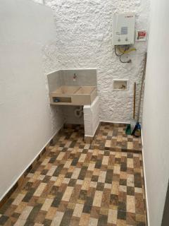 Hermoso y cómodo apartamento 4 habitaciones cerca al Viva Envigado - Envigado - 1