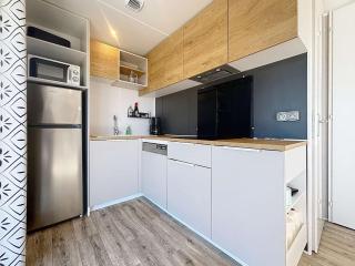 Mobil-home 4* Grand Confort, 200m plage, piscine, fitness, parking, ménage inclus, Wi-Fi gratuit - FR-1-361A-75 - Jullouville-les-Pins - 4
