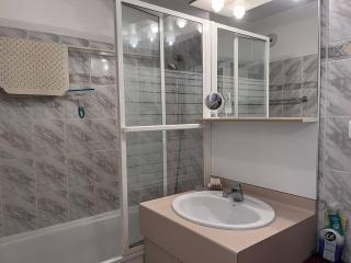 Charmant appartement au centre avec balcon et parking - FR-1-812-135 - Cauterets - 2